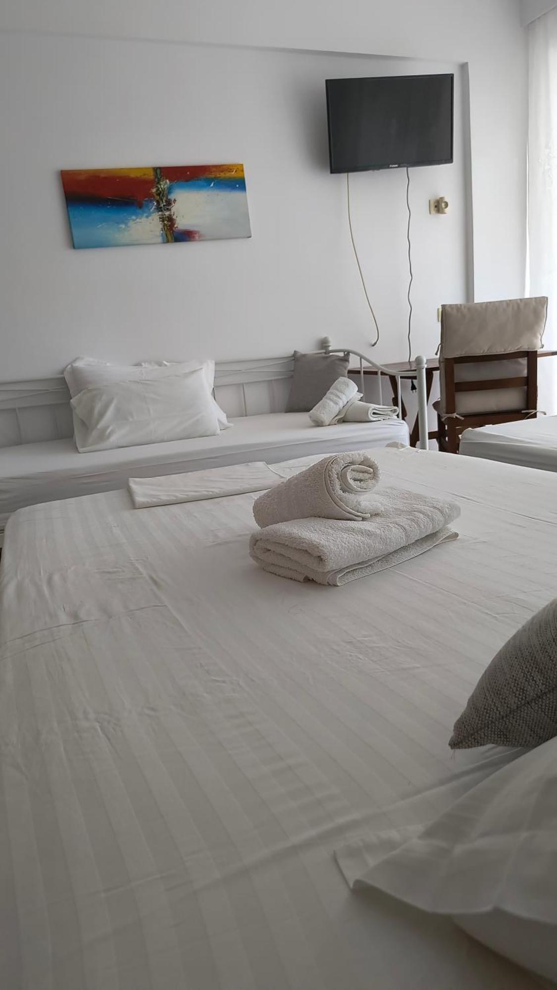 Polyxeni Apartments & Rooms Qeparo Bagian luar foto