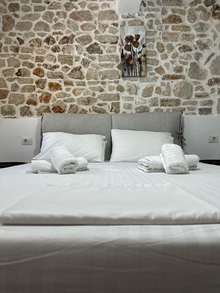 Polyxeni Apartments & Rooms Qeparo Bagian luar foto